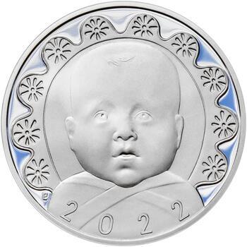 2022 Medailon k narození dítěte - miminko v peřince, Stříbrný medailon k narození dítěte s peřinkou 2022 - 28 mm - 1